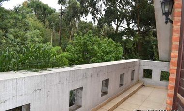 AMPLIA CASA EN ZONA CENTRO COMERCIAL JAGUEL DEL MEDIO