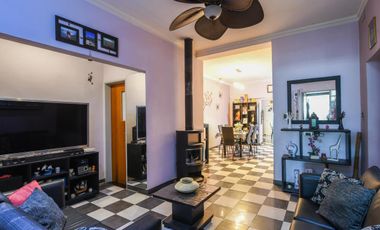 Casa 3 Dormitorios - Barrio Matheu