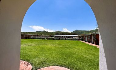 Casa tipo  HACIENDA con granja porcicola, Ixtlahuacan de los membrillos,Jalisco.