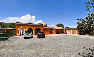Casa tipo  HACIENDA con granja porcicola, Ixtlahuacan de los membrillos,Jalisco.