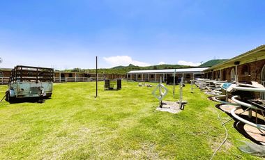 Casa tipo  HACIENDA con granja porcicola, Ixtlahuacan de los membrillos,Jalisco.