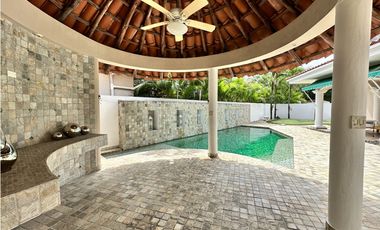 Venta de casa en Costa del Este, Costa de las Perlas