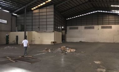 Warehouse For Sale in Baesa, Caloocan City