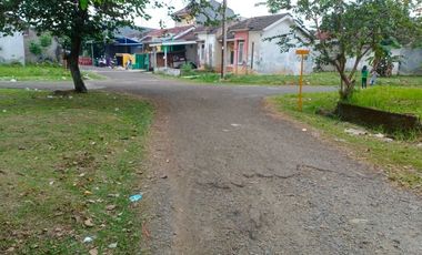 Rumah 140 Juta depan Taman sebelah Masjid Murah Nego 2112 DP