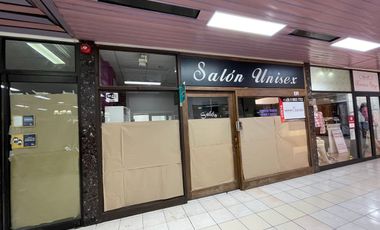 Se vende Local Comercial Mall Mirage