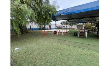 Vendo Centro Recreativo Como Terreno At 1372.5 M2 -  La Esperanza