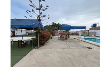 Vendo Centro Recreativo Como Terreno At 1372.5 M2 -  La Esperanza