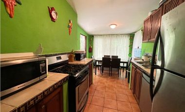 CASA EN VENTA CON JACUZZI EN ALTOS DEL MARIA