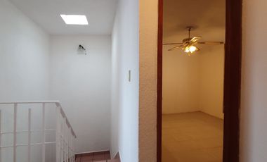 CUMBRES DEL VALLE, CASA EN RENTA 10656 RCR