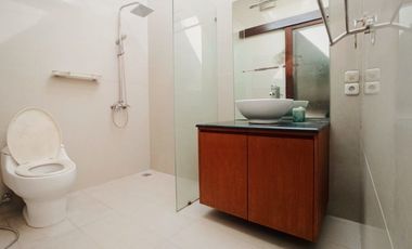 VILLA FULL FURNISH DI SANUR LOKASI STRATEGIS DEKAT PANTAI SANUR