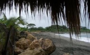 Beach House for Sale in Bacnotan, La