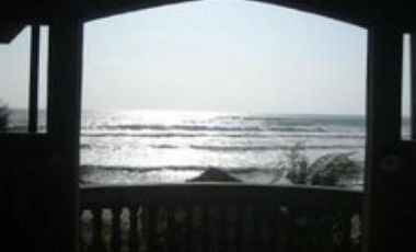 Beach House for Sale in Bacnotan, La