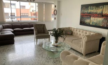 apartamento en venta en altos de riomar. Cod V105681