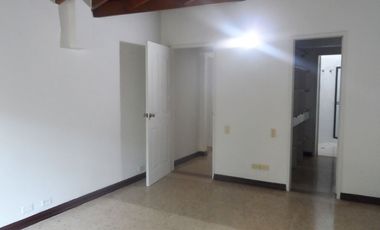 PR13020, CASA A LA VENTA EN SECTOR LOS NARANJOS / EL POBLADO.