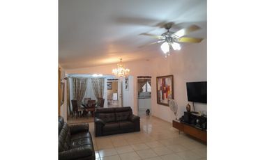 SE VENDE CASA EN BRISAS DEL GOLF DE 319MT2