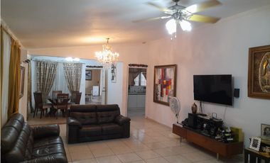SE VENDE CASA EN BRISAS DEL GOLF DE 319MT2