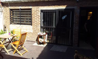 Casa en Villa Ballester con local