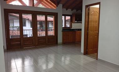 casa en arriendo en carmen de viboral. Cod A64451