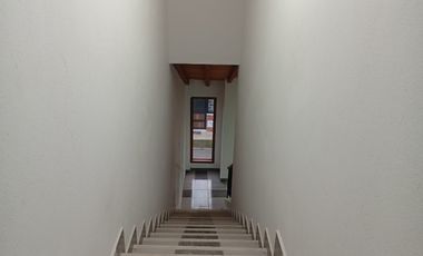 casa en arriendo en carmen de viboral. Cod A64451