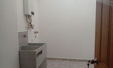 casa en arriendo en carmen de viboral. Cod A64451