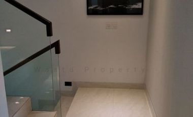 DIJUAL HUNIAN STANDARD HOTEL MEWAH