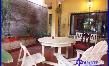 V. PUEYRREDON CASA SOBRE TERRENO PROPIO 6 AMBIENTES + DEPENDENCIA COMPLETA ** TOMO MENOR VALOR 3-4 AMB**