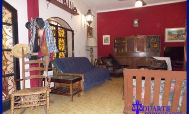 V. PUEYRREDON CASA SOBRE TERRENO PROPIO 6 AMBIENTES + DEPENDENCIA COMPLETA ** TOMO MENOR VALOR 3-4 AMB**