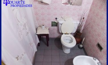 V. PUEYRREDON CASA SOBRE TERRENO PROPIO 6 AMBIENTES + DEPENDENCIA COMPLETA ** TOMO MENOR VALOR 3-4 AMB**