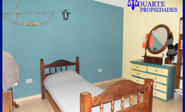 V. PUEYRREDON CASA SOBRE TERRENO PROPIO 6 AMBIENTES + DEPENDENCIA COMPLETA ** TOMO MENOR VALOR 3-4 AMB**