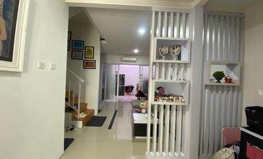 Rumah 5 Kamar Tidur 12 Menit ke Gerbang Tol Kampung Rambutan J-45033