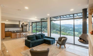 casa en arriendo/venta en la calera. Cod V17962