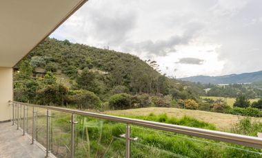 casa en arriendo/venta en la calera. Cod V17962