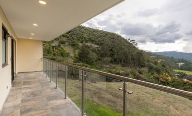 casa en arriendo/venta en la calera. Cod V17962