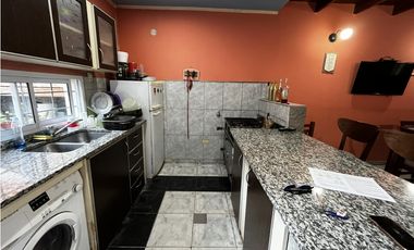 Vendo Casa con Local en Concepción del Uruguay, Entre Ríos.