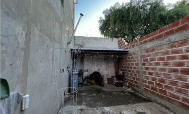 Vendo Casa con Local en Concepción del Uruguay, Entre Ríos.