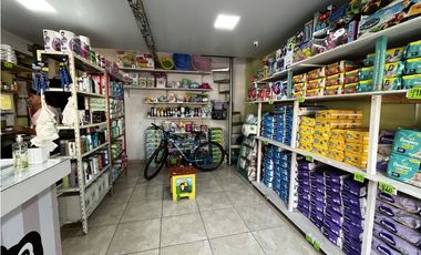 Vendo Casa con Local en Concepción del Uruguay, Entre Ríos.