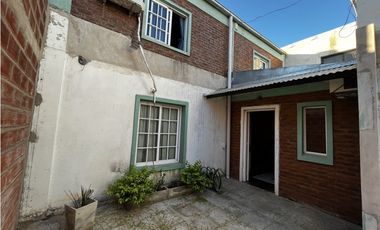 Vendo Casa con Local en Concepción del Uruguay, Entre Ríos.