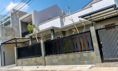 turun harga Rumah baru jalam utama Komplek budi indah dekat setraduta