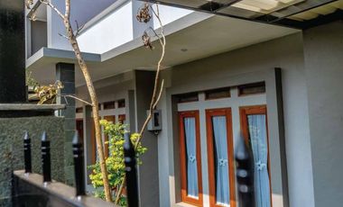 turun harga Rumah baru jalam utama Komplek budi indah dekat setraduta