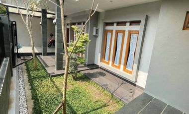 turun harga Rumah baru jalam utama Komplek budi indah dekat setraduta