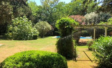 Quinta 6 Ambientes En Venta - Francisco Alvarez, Moreno