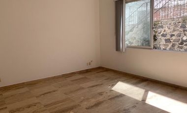 PROPIEDAD IDEAL PARA NEGOCIO U OFICINAS