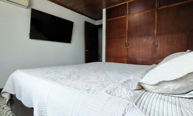 COD. 583 - SE VENDE CASA - BARRIO: LA PALMA I