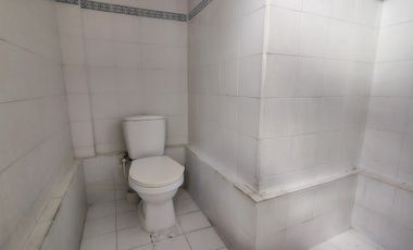 COD. 583 - SE VENDE CASA - BARRIO: LA PALMA I