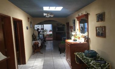 Casa con Locales Comerciales en Venta en Villanueva, Zac.