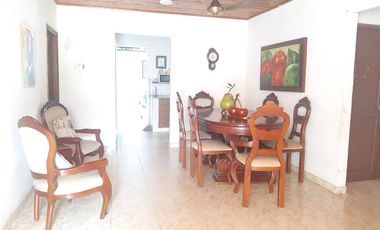 CASA EN VENTA BARRIO CENTRO | 5157
