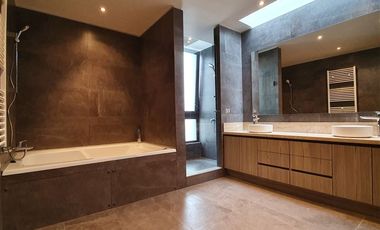 Casa en arriendo en Lo Barnechea