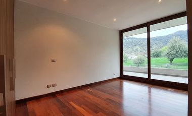 Casa en arriendo en Lo Barnechea