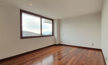 Casa en arriendo en Lo Barnechea