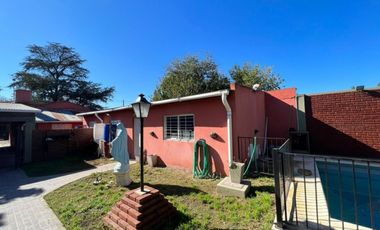 VENTA DE CASA DE 6 AMBIENTES - LOTE DE 550 M² - PILETA - 100 M² CUBIERTOS - MONTE GRANDE